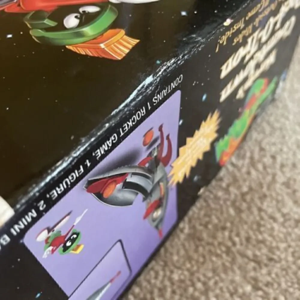 1996 PLAYMATES SPACE JAM - MARVIN’S COUNTDOWN ROCK-O-TRON PLAYSET - NEW In Box